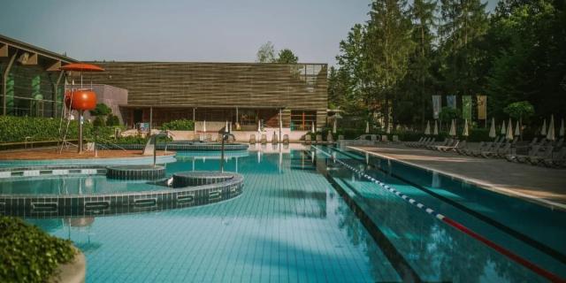 Wellness-Center-Balnea-bazeni