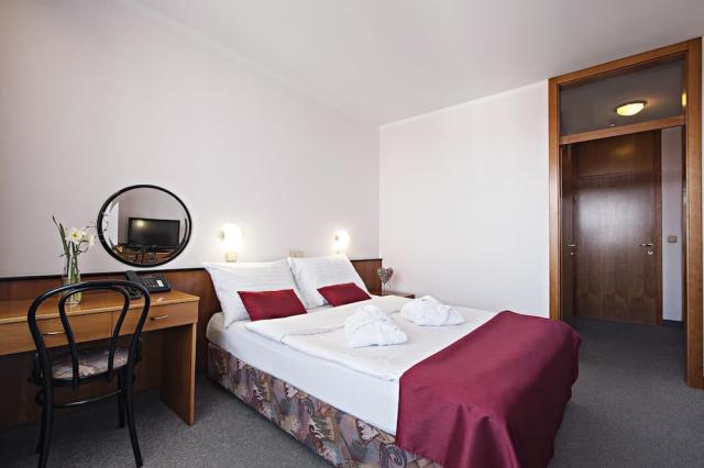 Hotel Radin_Economy_03