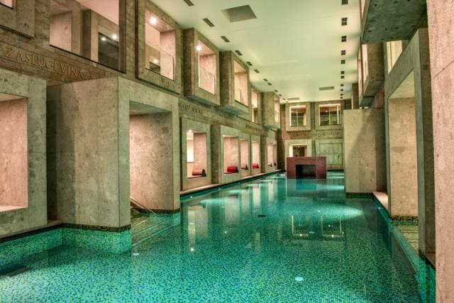 Rimske terme, vnitřní bazén