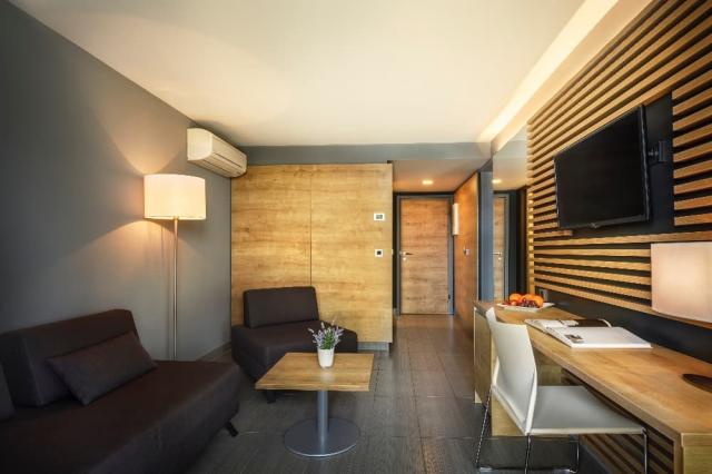 Suite 2+3 (PJU5PB)