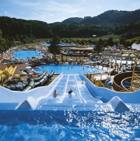 Aqualuna Terme Olimia, otevřena v letních měsících