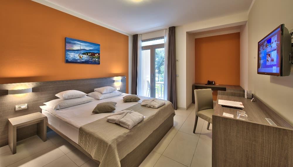 Hotel Iris standard room (5)
