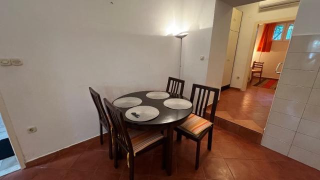 Apartmán 2+2, přízemí
