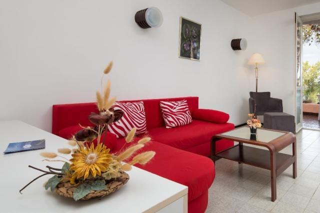 Fontana-Resort-2-bed-vintage-suite