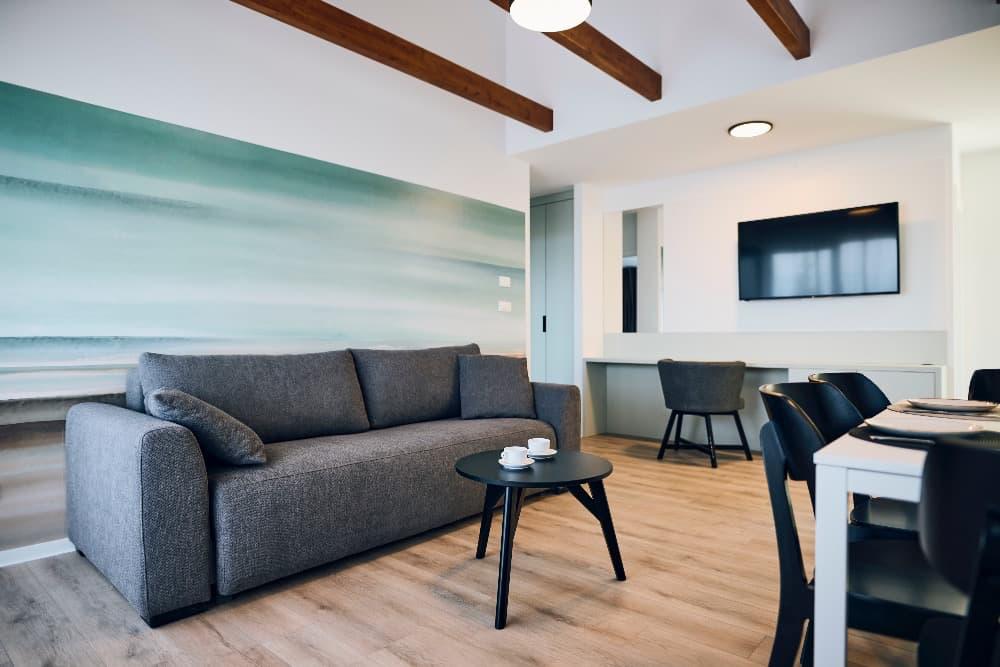 TB_LivingRoom_Kitchen_07