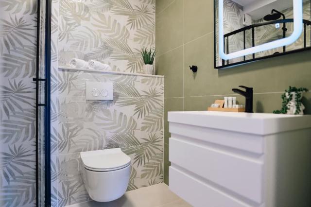 Studio_bathroom_02