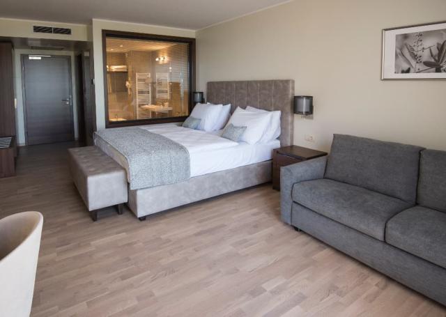Cliff - Superior dbl room, balcony, sea view (4)