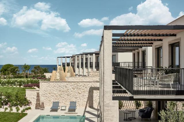 falkensteiner-punta skala-villa_exterior_balcony-1367
