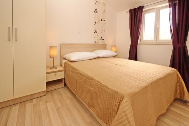 GORICA 2_apartmány pro 2 - 4 osoby, každý má svůj styl a design