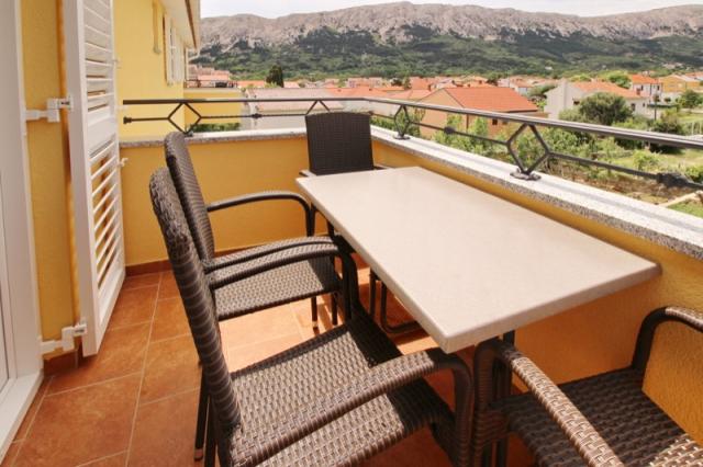 GORICA 2_apartmány pro 2 - 4 osoby, každý má svůj styl a design