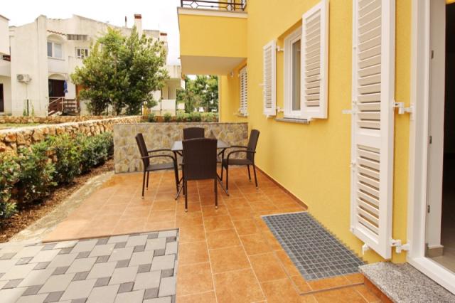 GORICA 2_apartmány pro 2 - 4 osoby, každý má svůj styl a design