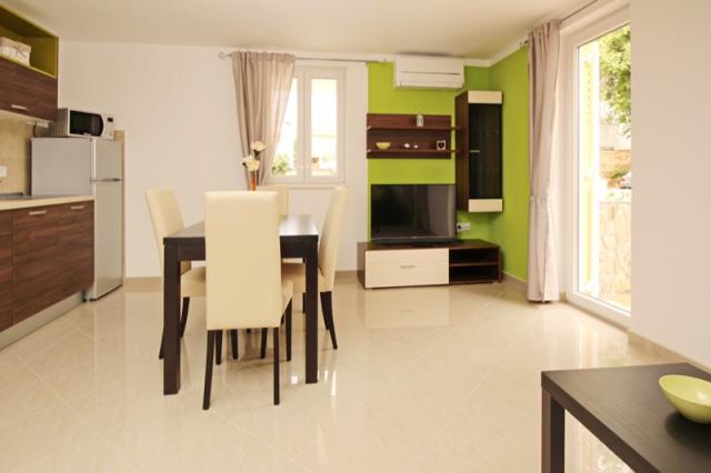 GORICA 2_apartmány pro 2 - 4 osoby, každý má svůj styl a design