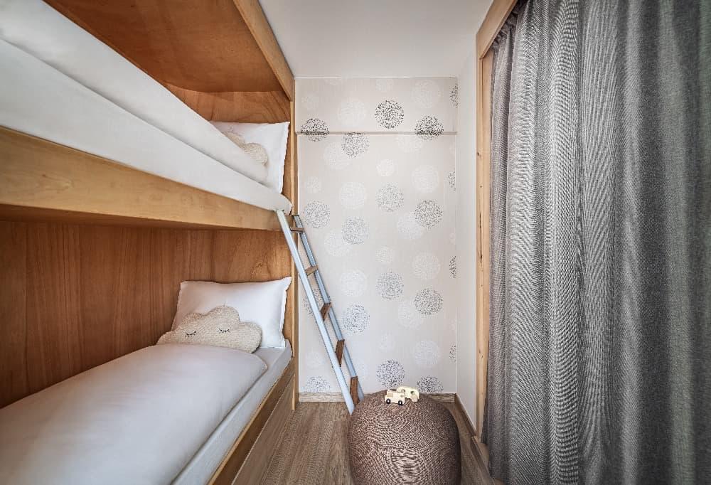 Deluxe Family Suite