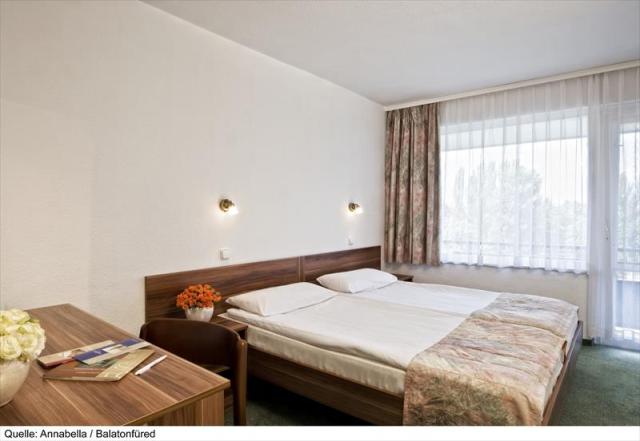 3Annabella_Balatonfuered4d-15