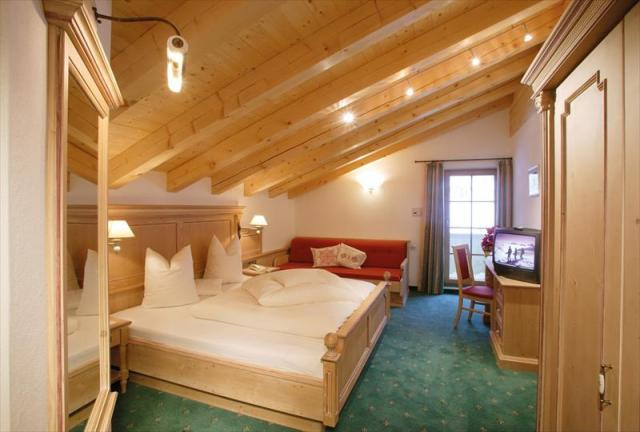 8hotel_glockner_mathon_110419_14428_20