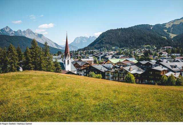 blick_vom_pfarrhuegel_in_seefeld_-_region_seefeld_