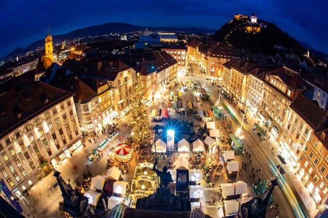 christkindlmarkt-amhauptplatzgraztourismus