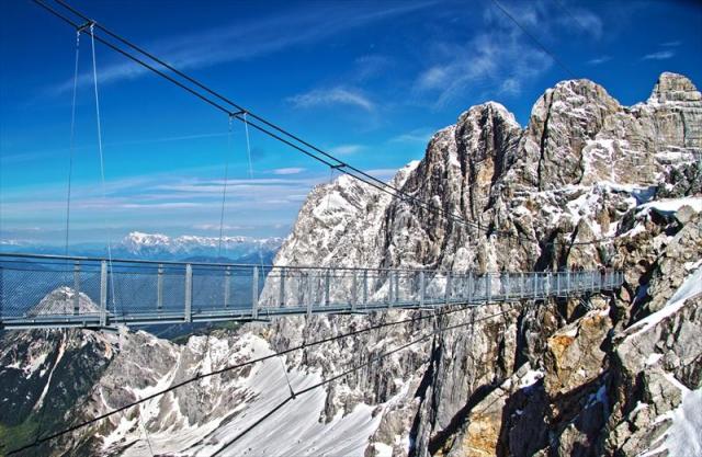 Dachsteinskabomba.Haengebruecke_Dreigestirn_s