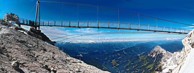 Dachsteinskabomba.Haengebruecke_Tiefblick_m