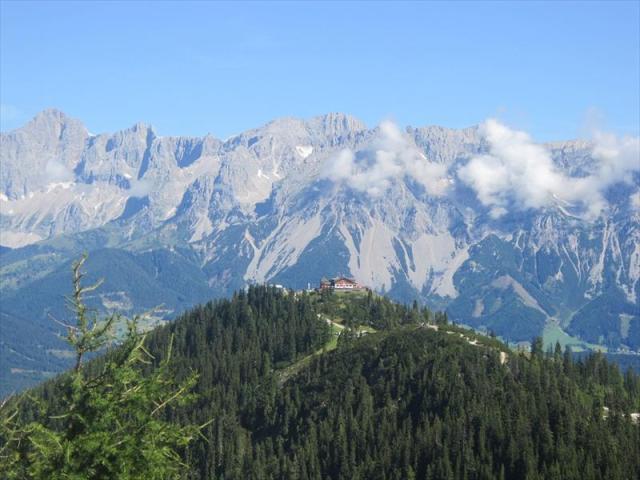 Dachsteinskabomba.Dachstein