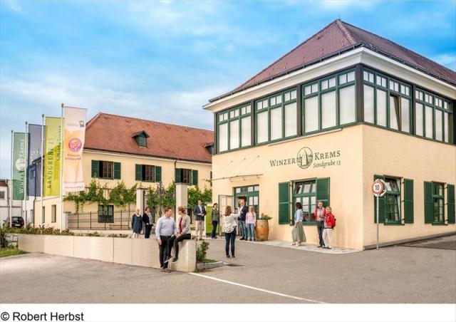 1winzerkrems_aussen_1_c_robertherbst
