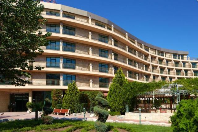 Mena Palace