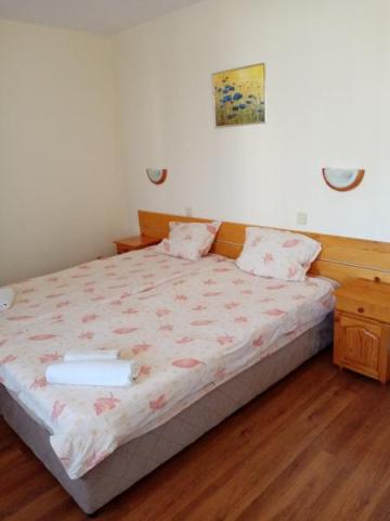 pokoj manželská postel