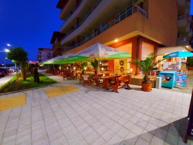 noční pohled na hotel