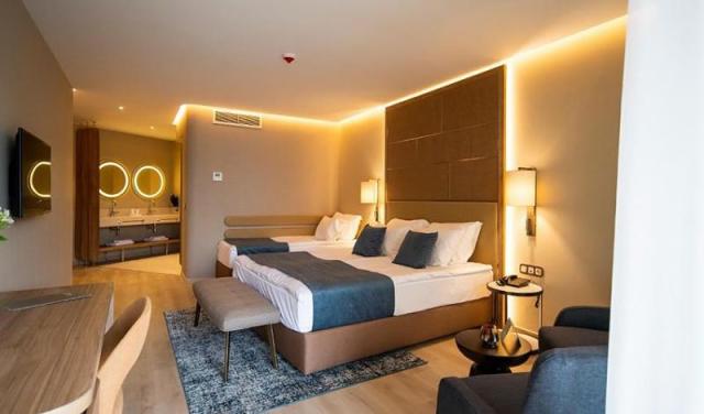 Wave Resort