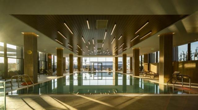 Wave Resort