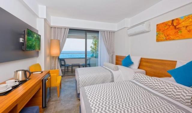 floria-beach-hotel-alanya-room-ssv-1_1.jpeg