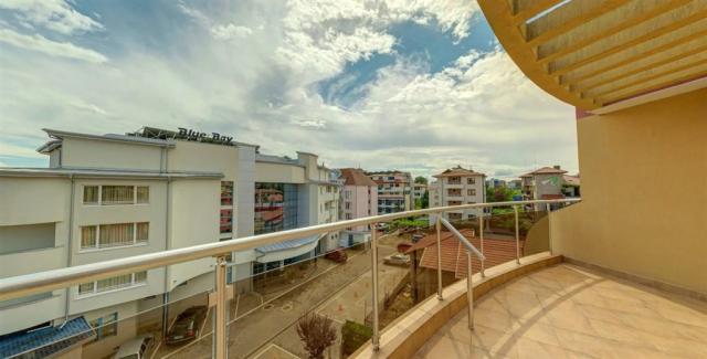 Hotel Sunny Flower-pohled z balkonu.jpg