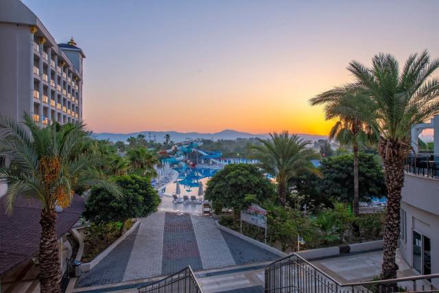 LRS Lake & River Side Hotel & Spa
