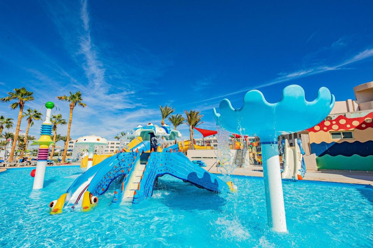 Санрайз алора аквапарк резорт хургада. Titanic Resort Aqua Park 4 Египет Хургада. Аквапарк Титаник в Хургаде. Египет отель Титаник с аквапарком.