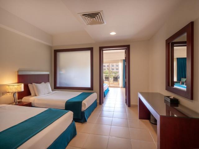 Malý okruh Egyptem / Privátní auto s průvodcem & Hotel Serenity Alma Resort (ex. Serenity Fun City)
