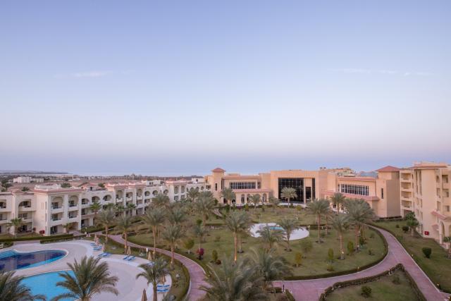 Malý okruh Egyptem / Privátní auto s průvodcem & Hotel Serenity Alma Resort (ex. Serenity Fun City)