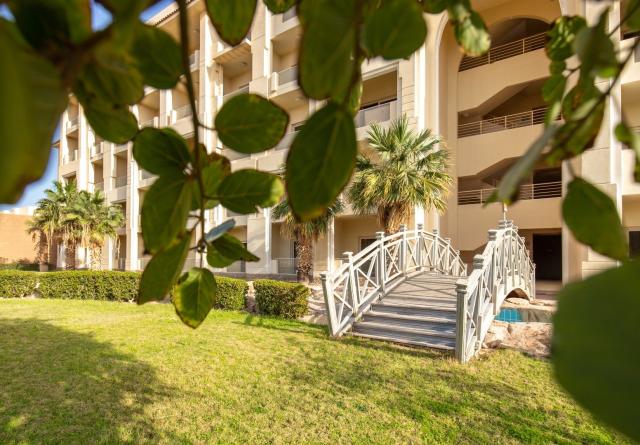 Malý okruh Egyptem / Privátní auto s průvodcem & Hotel Serenity Alma Resort (ex. Serenity Fun City)