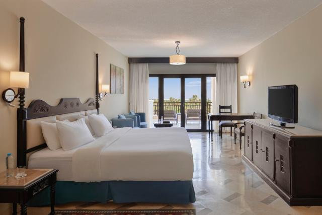 Malý okruh Egyptem s koupáním v Hurghadě & Hotel Steigenberger Al Dau Beach Resort