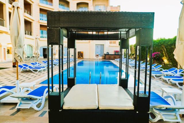 Po stopách českých egyptologů & Hotel Tropitel Sahl Hasheesh