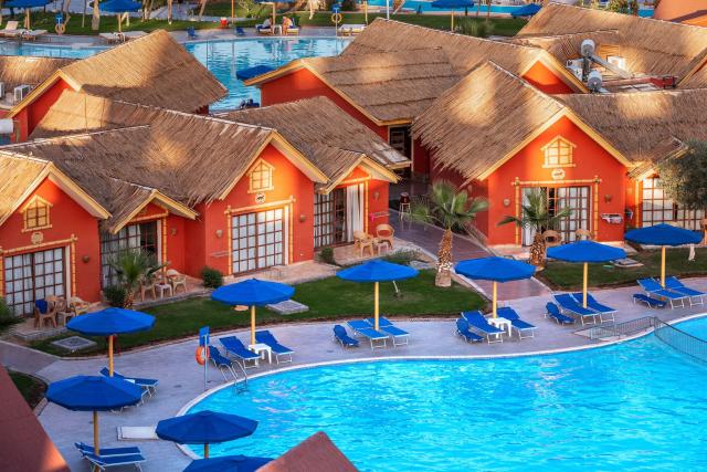 Malý okruh Egyptem s koupáním v Hurghadě & Hotel Pickalbatros  - Water Valley Resort - Neverland