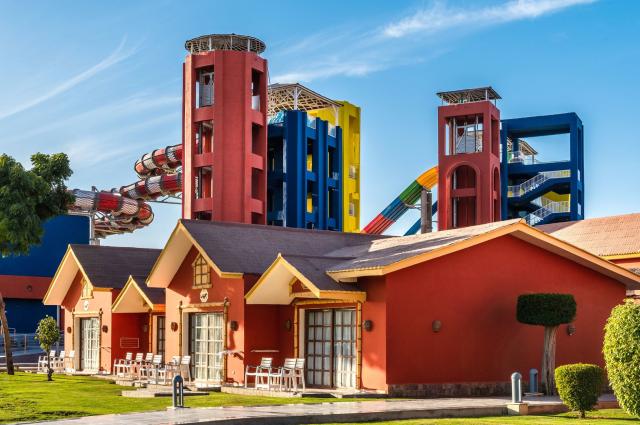 Malý okruh Egyptem s koupáním v Hurghadě & Hotel Pickalbatros  - Water Valley Resort - Neverland