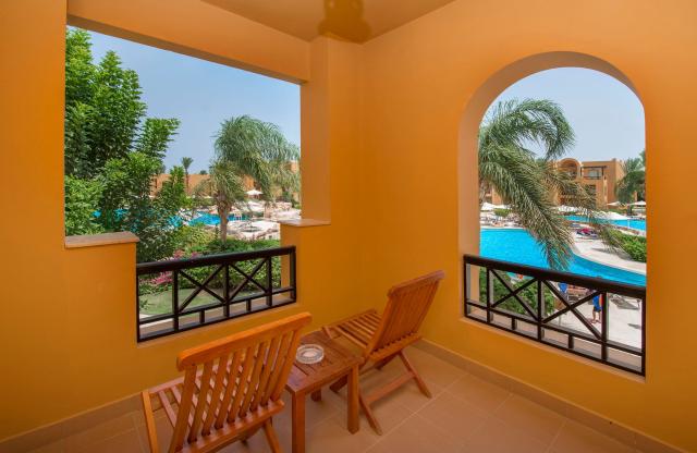 Po stopách českých egyptologů & Hotel Stella Di Mare Beach & Spa