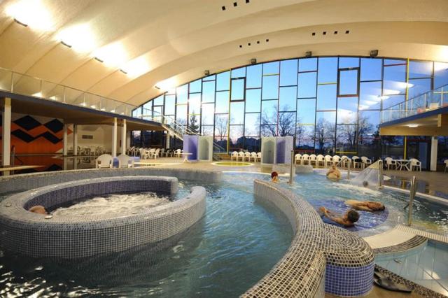 hunguest-hotel-beke-hajduszoboszlo-aquapalace-2.jpg