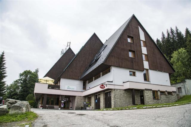 parkhotel-harrachov-cesko-pohled-na-hotel.jpg