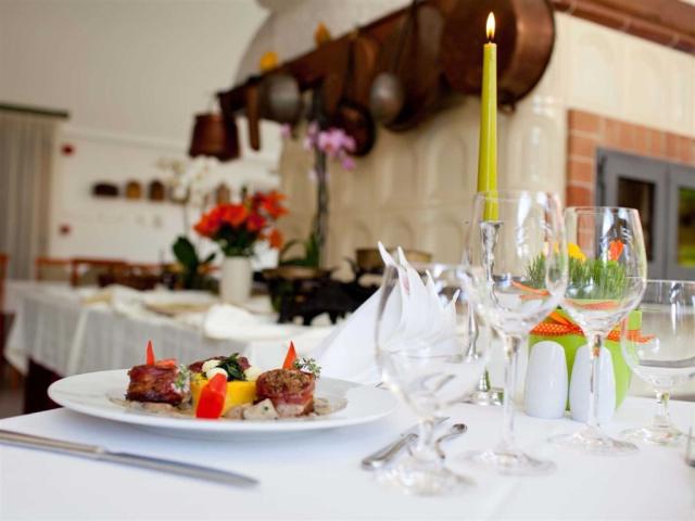 hotel-kehida-termál-kehidakustány-khd03-restaurace-7.jpg
