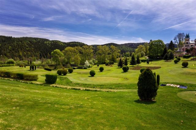 Cihelny-Golf-Karlovy-Vary-Cesko-golf (6).jpg