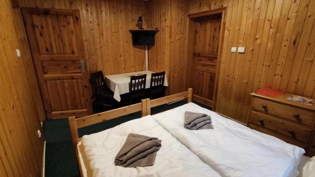 penzion-aninka-marianska-pokoj21.jpg