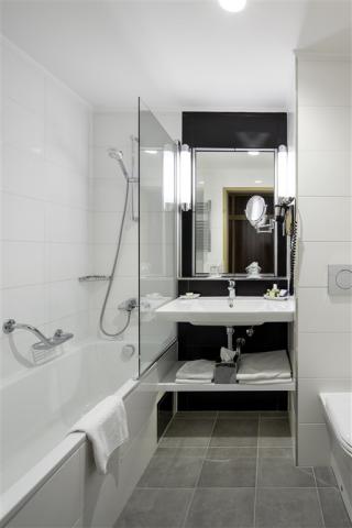 hotel-grand-margaret-island-madarsko-budapest-aparman-deluxe-ko