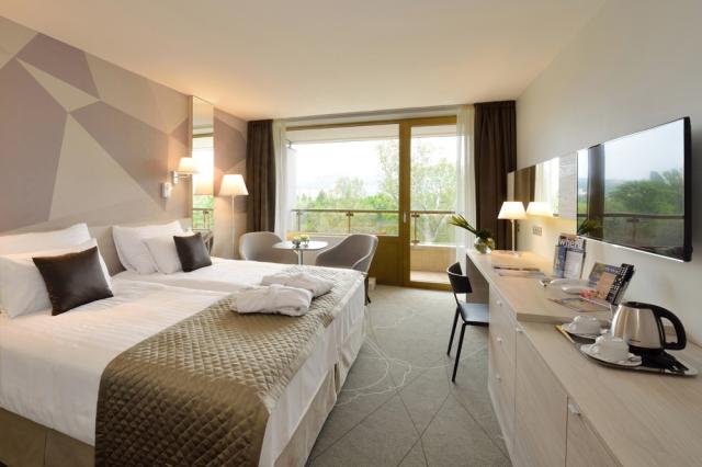 hotel-thermal-margaret-island-madarsko-budapest-pokoj-premium (