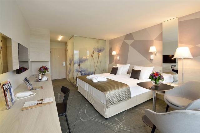 hotel-thermal-margaret-island-madarsko-budapest-pokoj-premium (